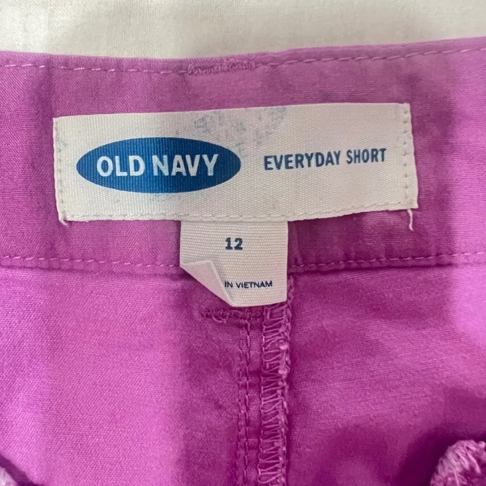 Old Navy chino shorts